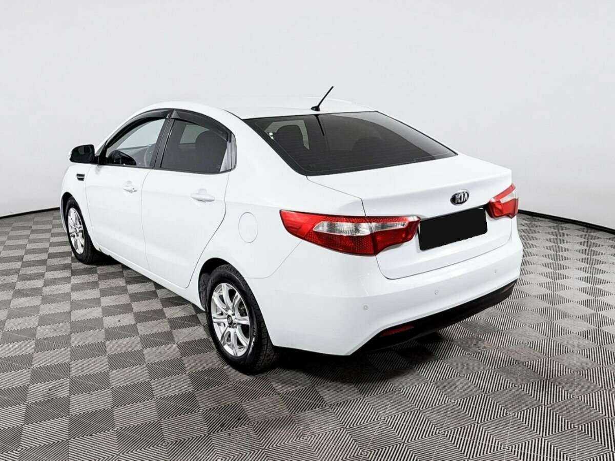 Kia Rio 5-speed, 2013 - Фото №6