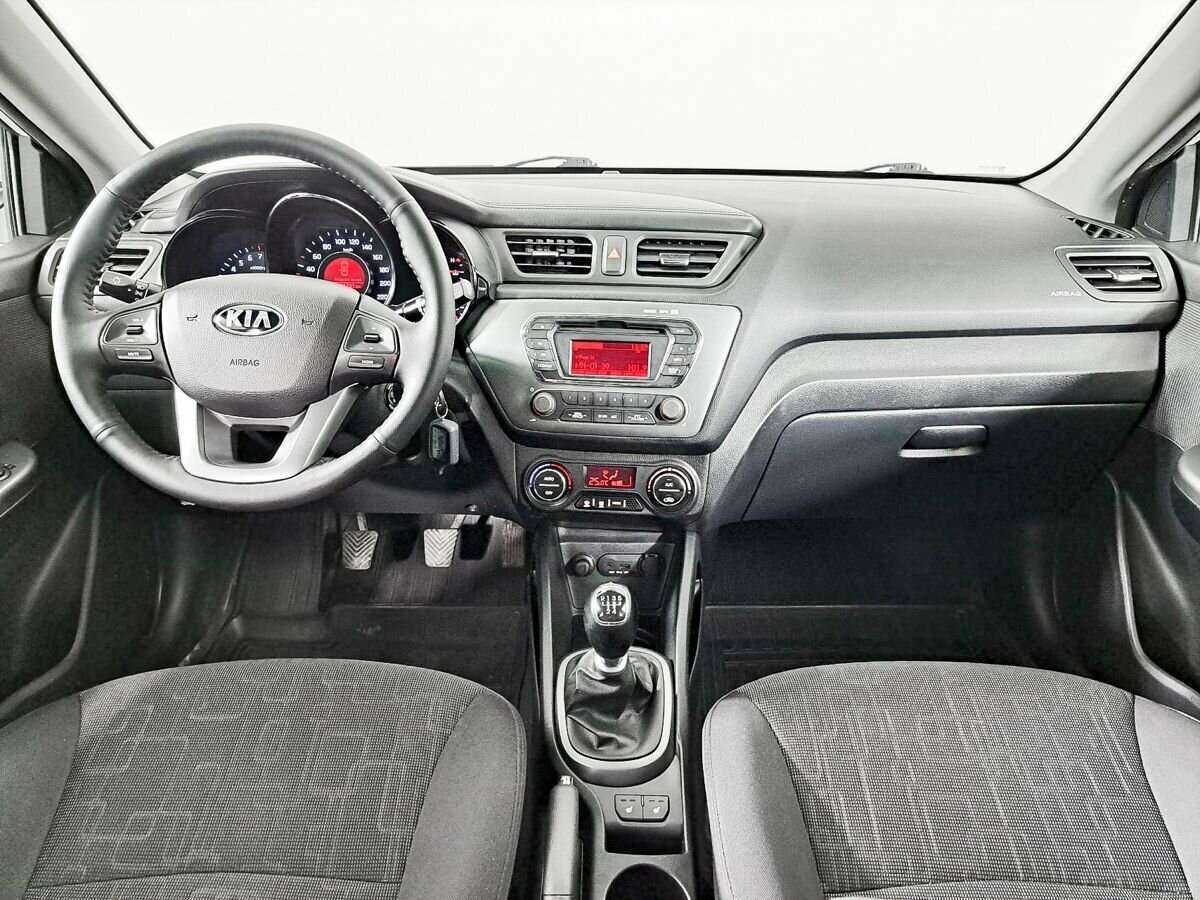 Kia Rio 5-speed, 2013 - Фото №11
