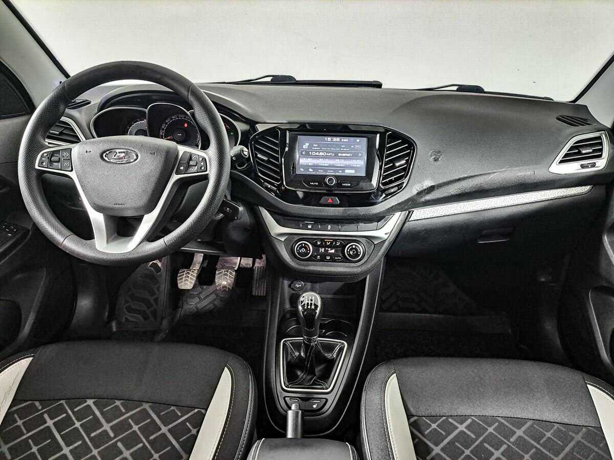 Lada (ВАЗ) Vesta SW Cross, 2018 - Фото №11