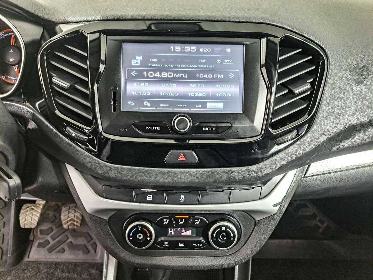 Lada (ВАЗ) Vesta SW Cross, 2018 - Фото №12