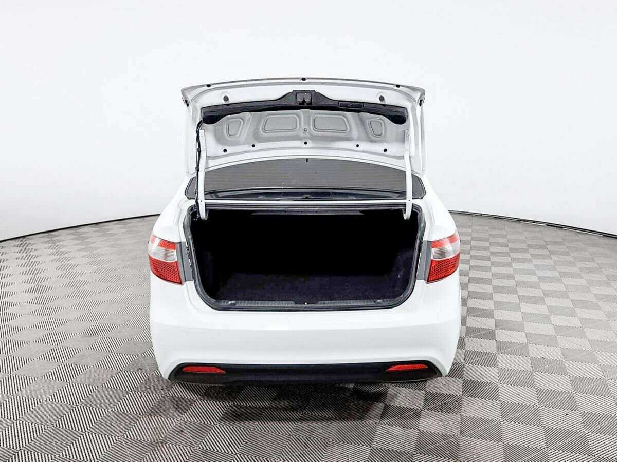 Kia Rio 5-speed, 2013 - Фото №9