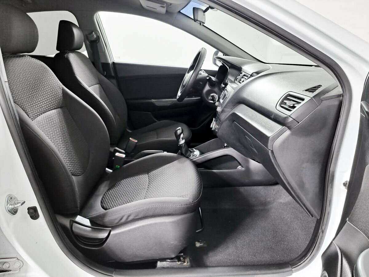 Kia Rio 5-speed, 2013 - Фото №10