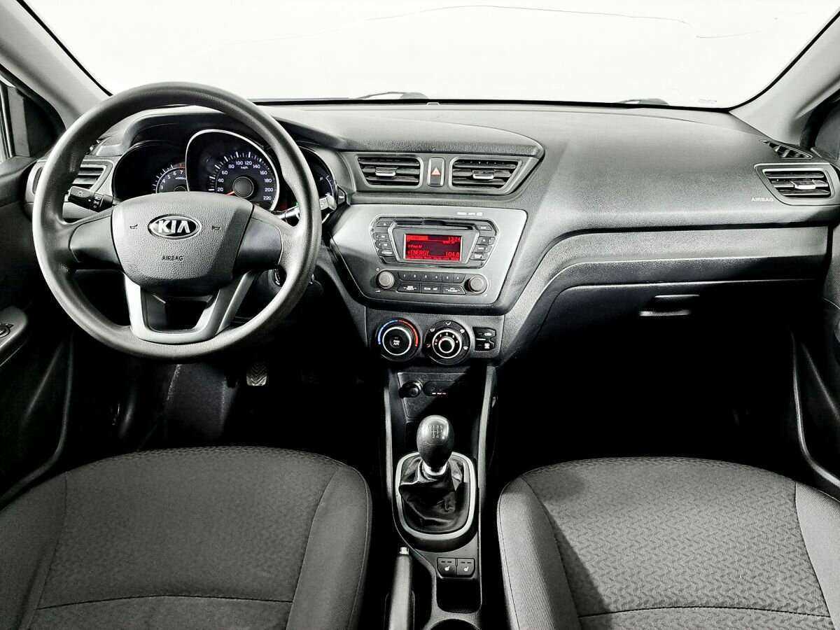 Kia Rio 5-speed, 2013 - Фото №13