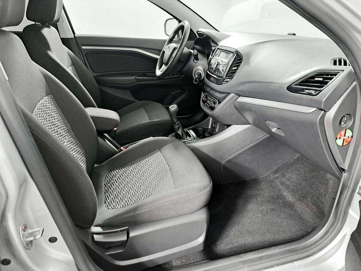 Lada (ВАЗ) Vesta, 2020 - Фото №6