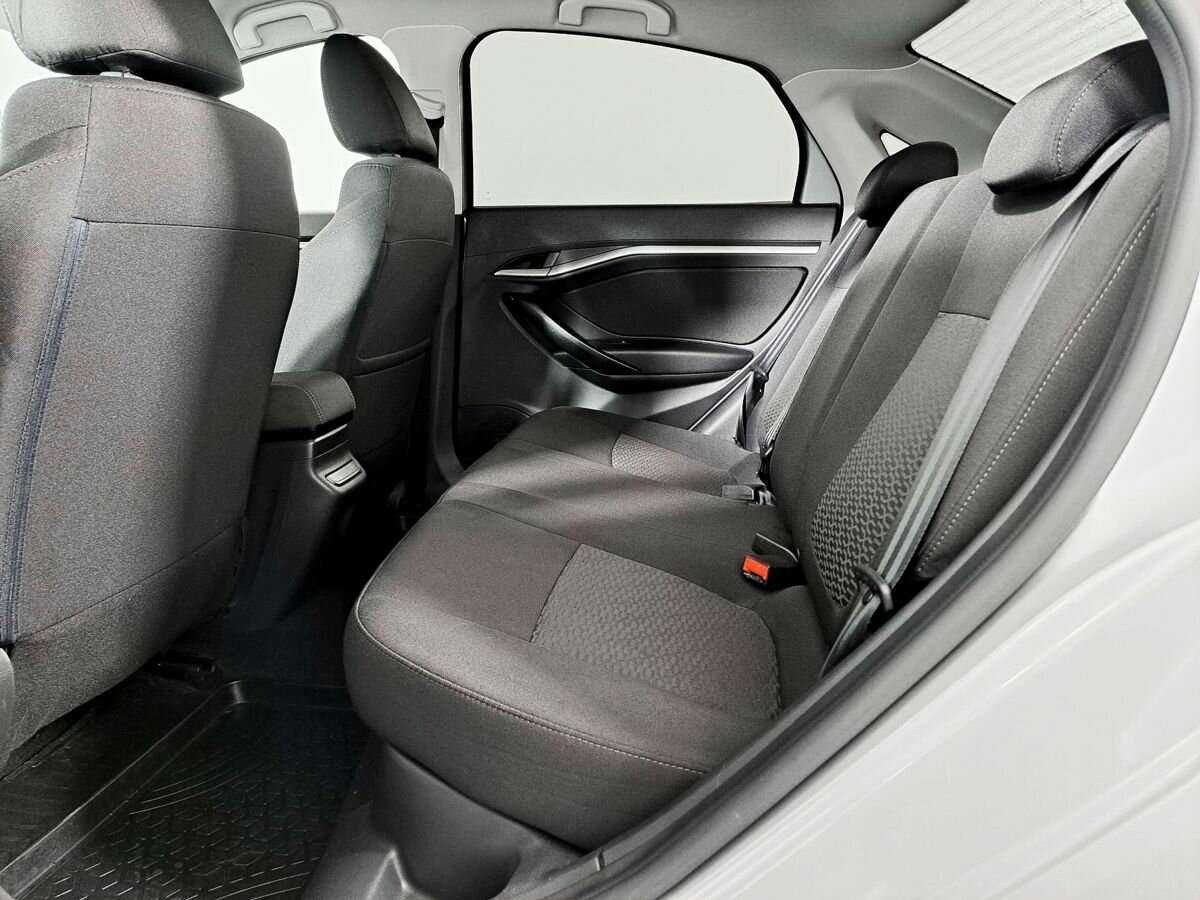 Lada (ВАЗ) Vesta, 2020 - Фото №7