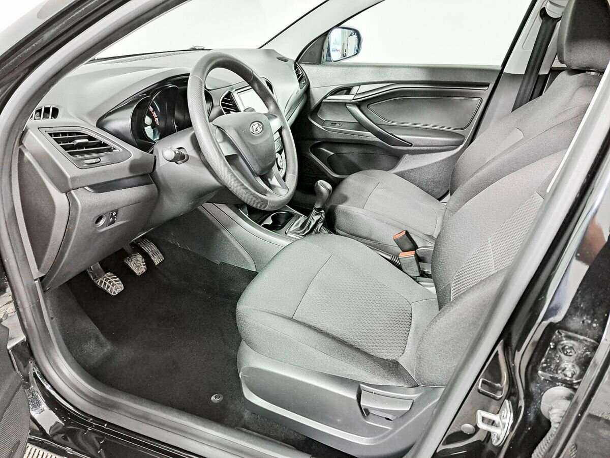 Lada (ВАЗ) Vesta SW, 2020 - Фото №13