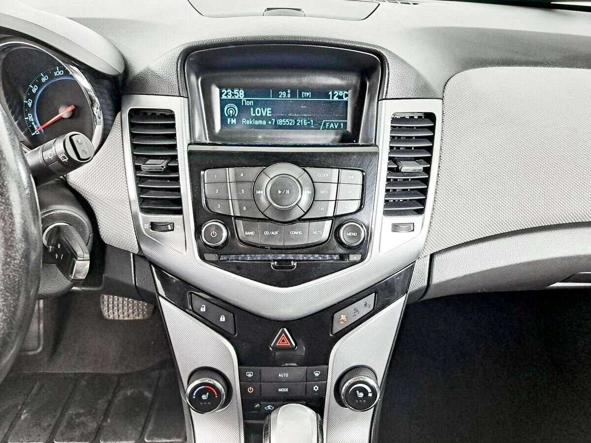 Chevrolet Cruze, 2012 - Фото №12