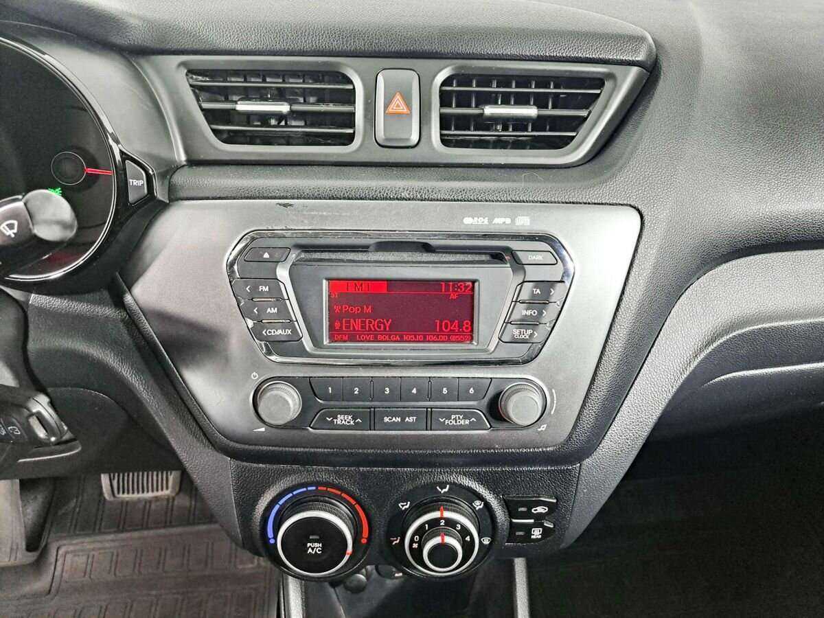 Kia Rio 4-speed, 2012 - Фото №14