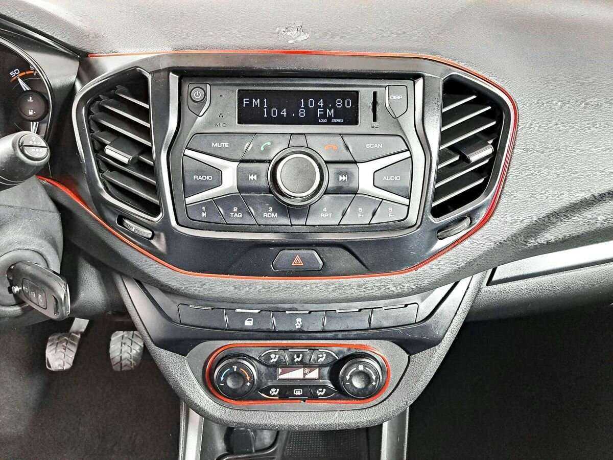 Lada (ВАЗ) Vesta, 2018 - Фото №12