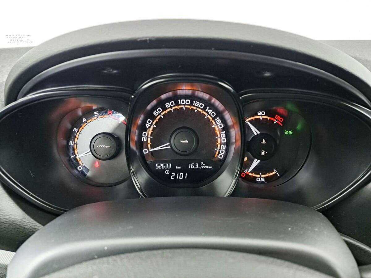 Lada (ВАЗ) Vesta, 2020 - Фото №10