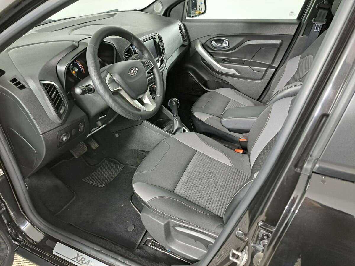 Lada (ВАЗ) XRAY Cross, 2020 - Фото №13