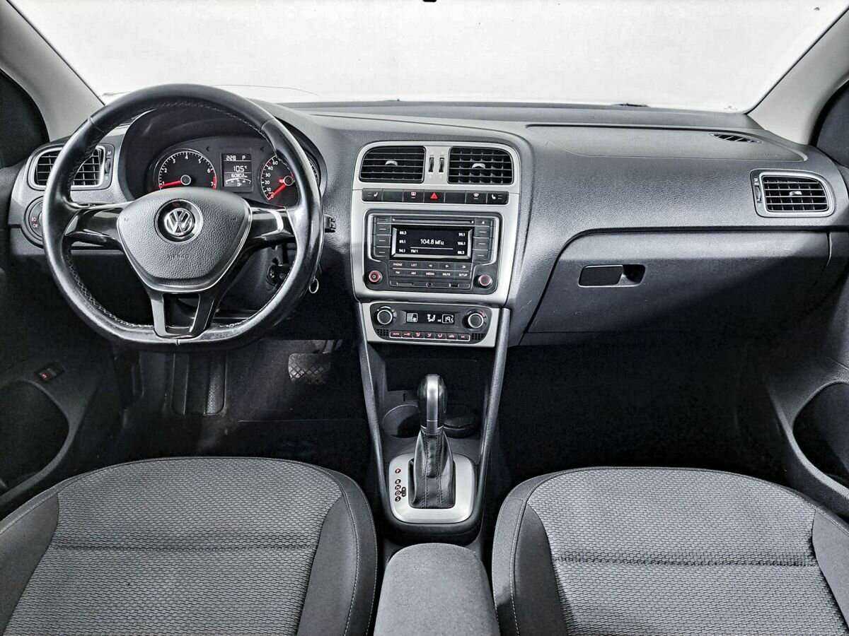Volkswagen Polo, 2017 - Фото №11