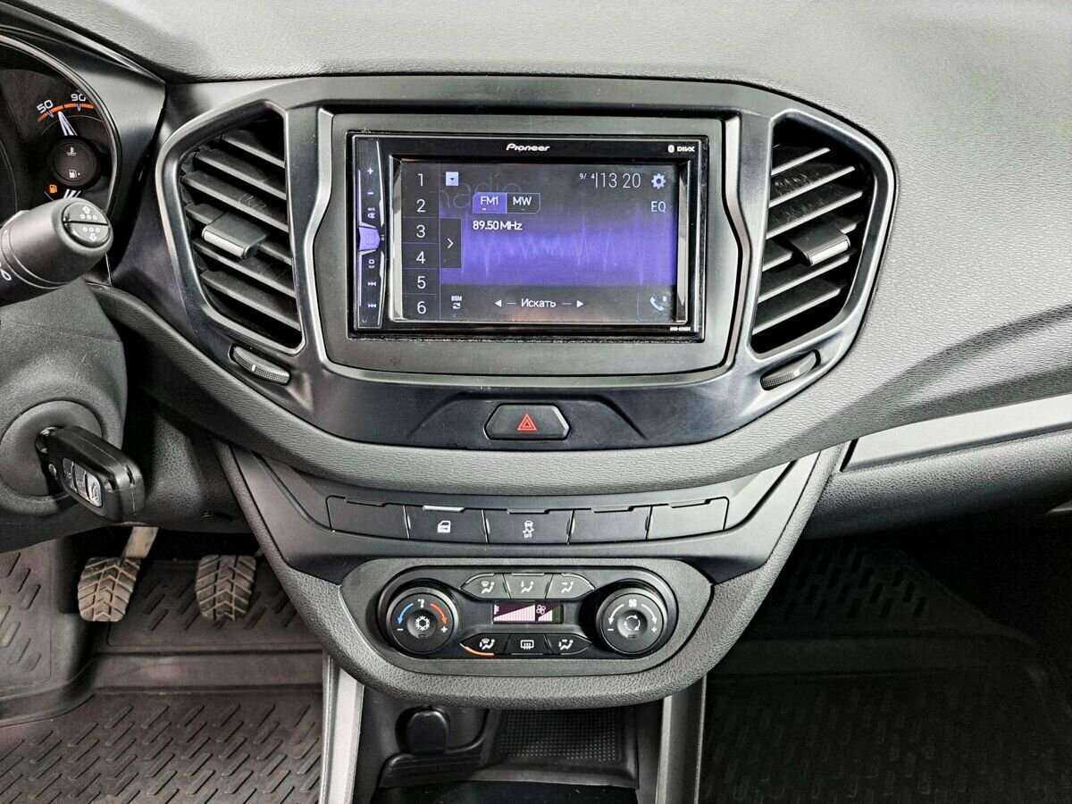 Lada (ВАЗ) Vesta, 2017 - Фото №12