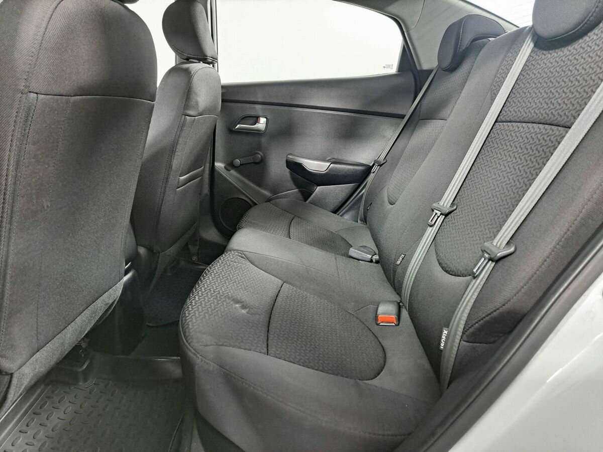 Kia Rio, 2017 - Фото №9