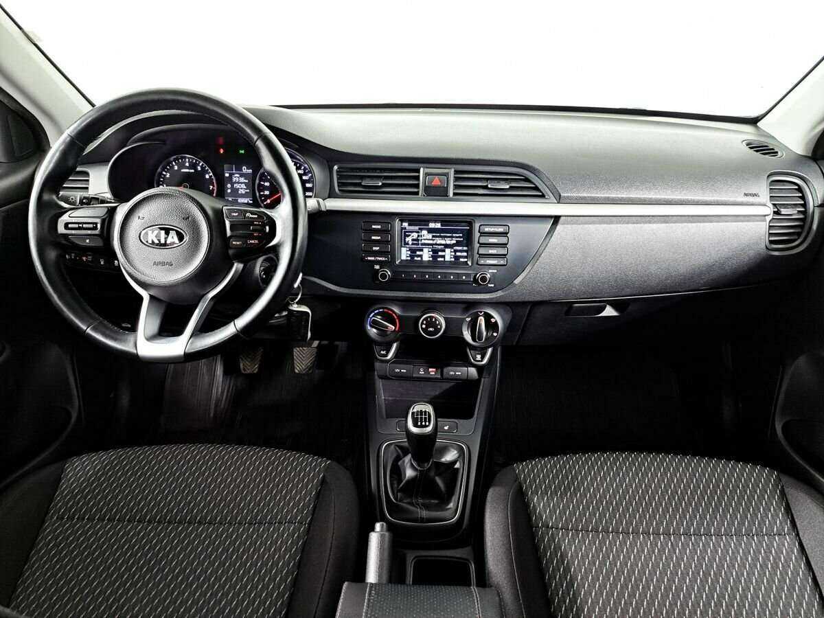 Kia Rio X-Line, 2018 - Фото №11