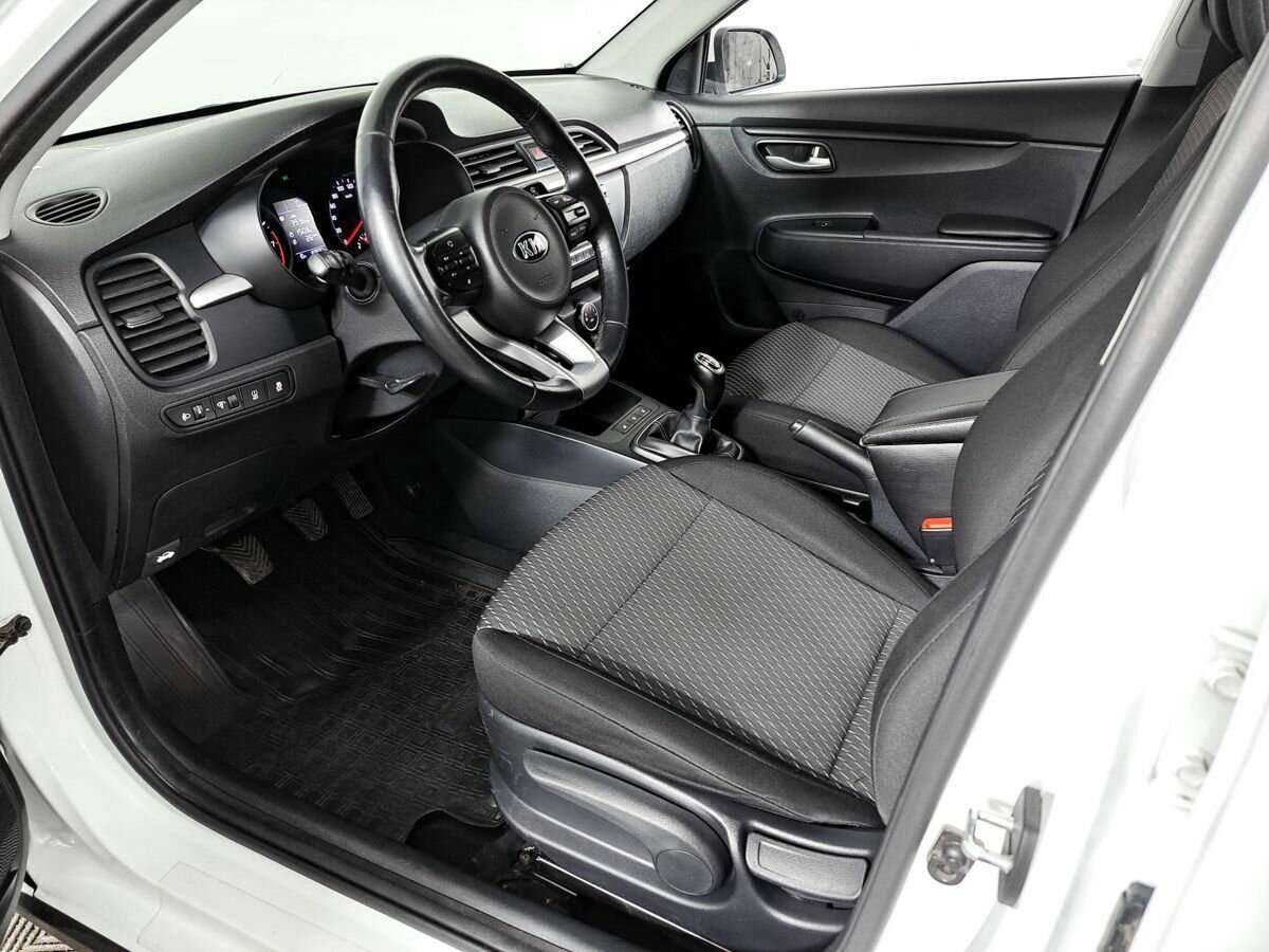 Kia Rio X-Line, 2018 - Фото №13