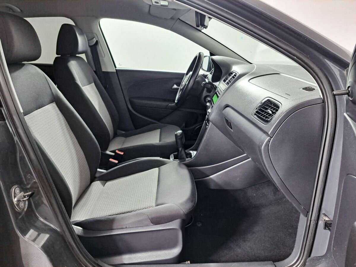 Volkswagen Polo, 2012 - Фото №10