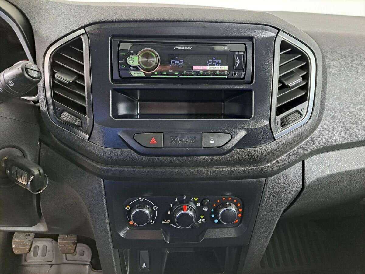 Lada (ВАЗ) XRAY, 2019 - Фото №14