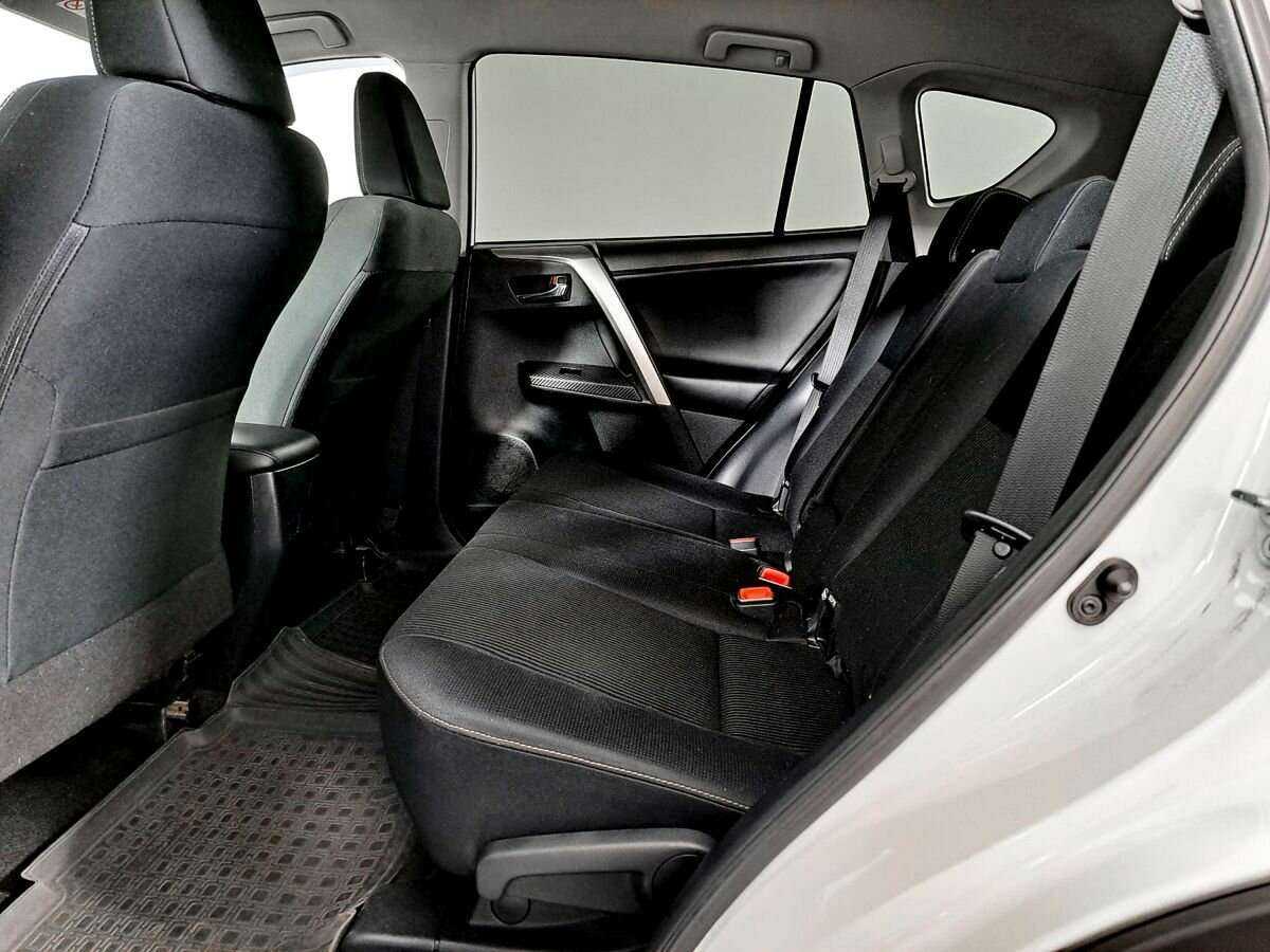 Toyota RAV4, 2015 - Фото №7