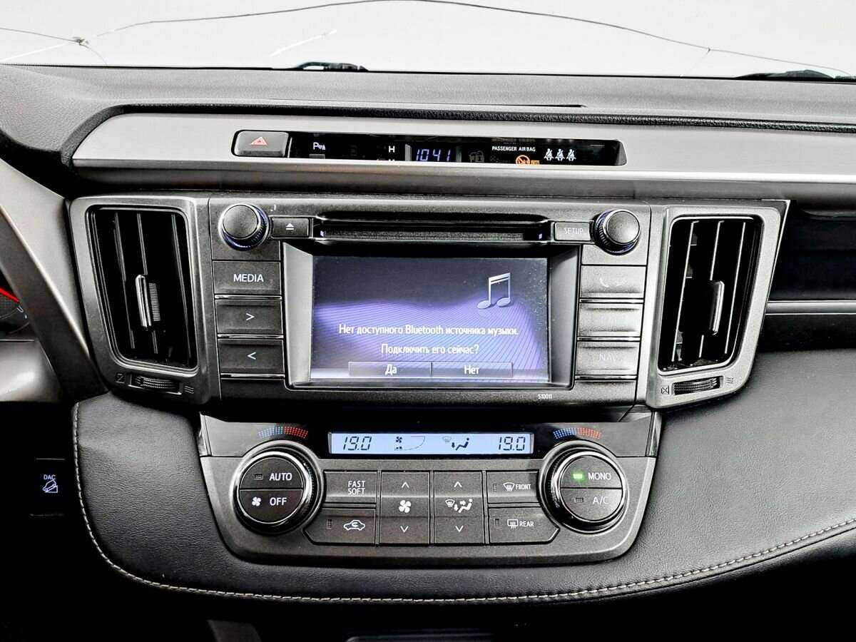 Toyota RAV4, 2015 - Фото №10