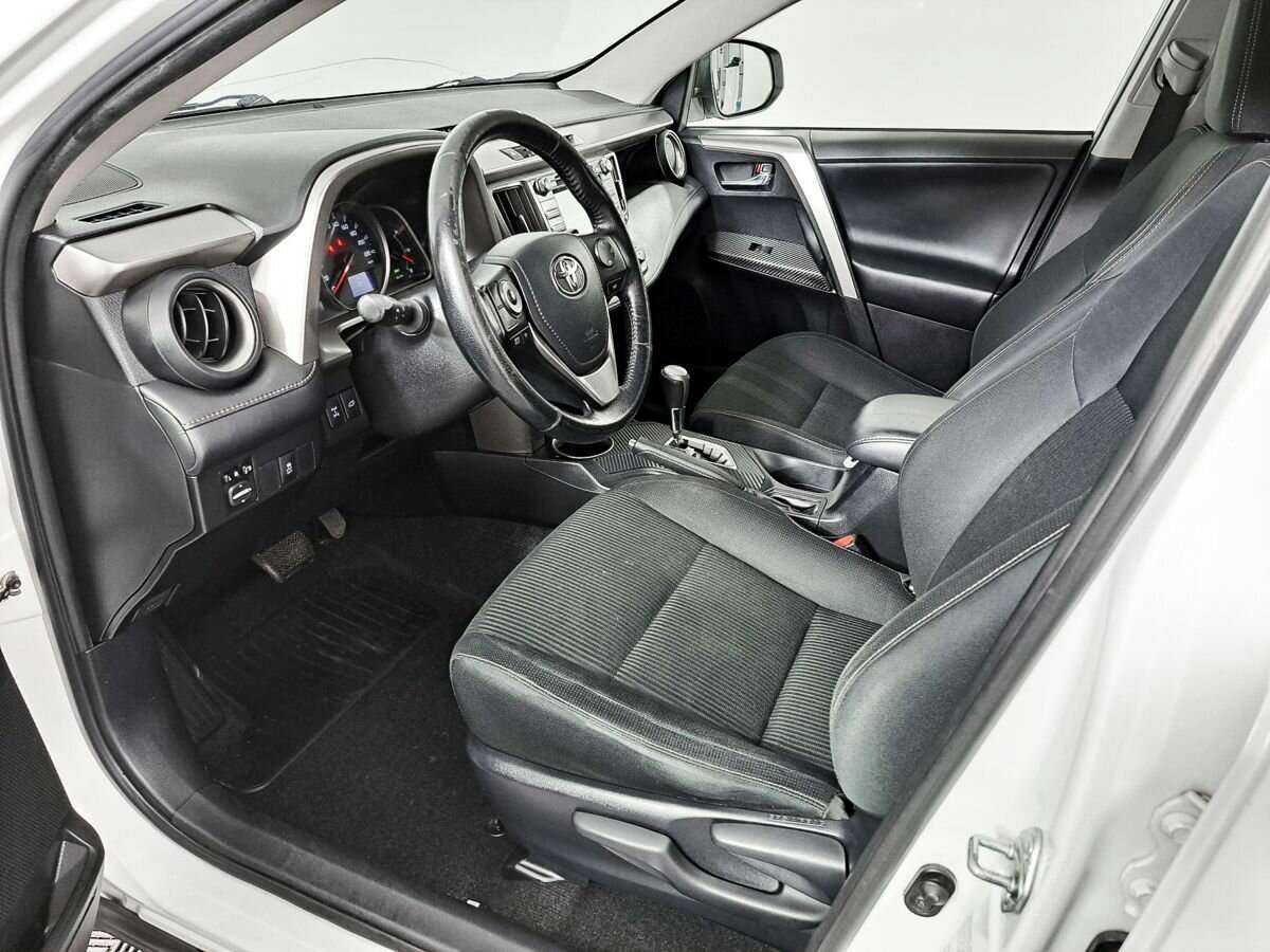 Toyota RAV4, 2015 - Фото №11