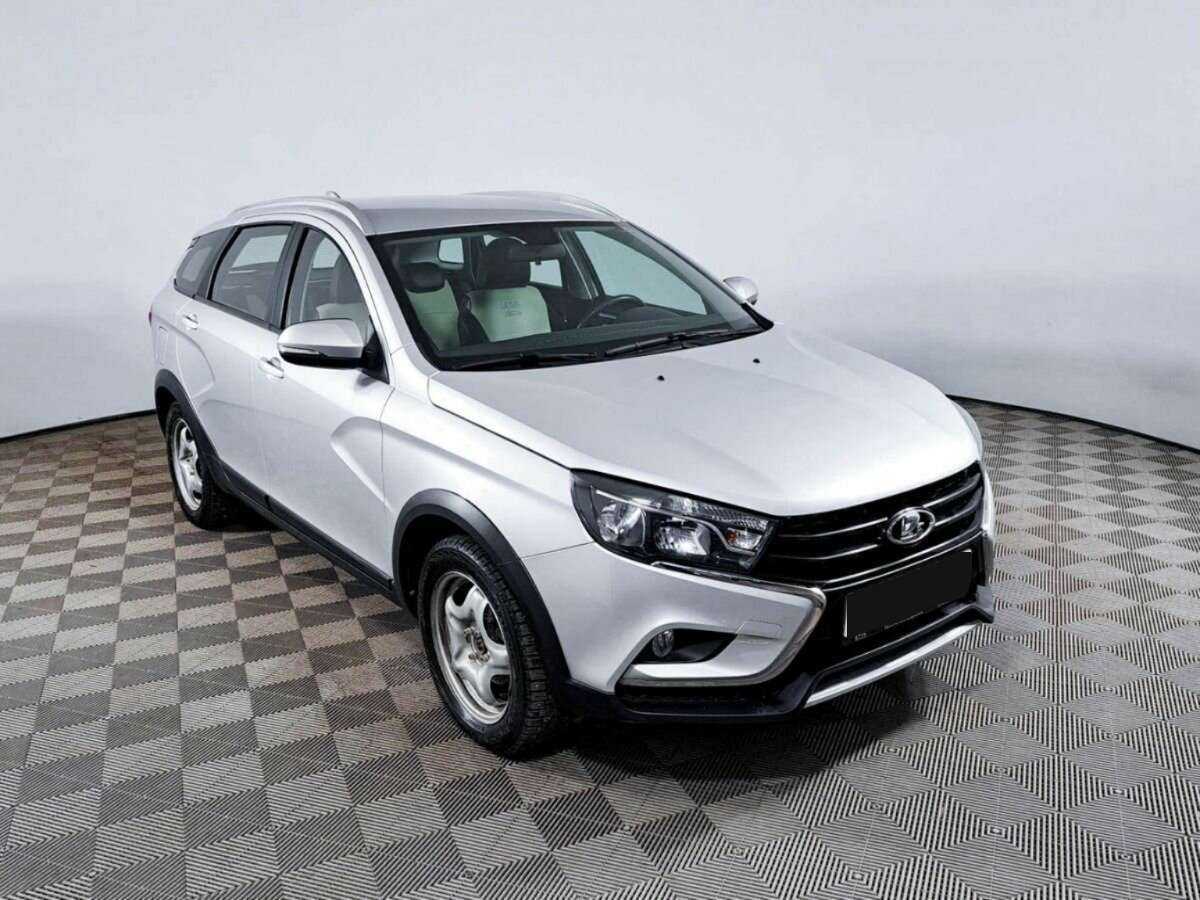 Lada (ВАЗ) Vesta SW, 2020 - Фото №2