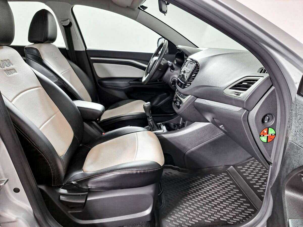 Lada (ВАЗ) Vesta SW, 2020 - Фото №6