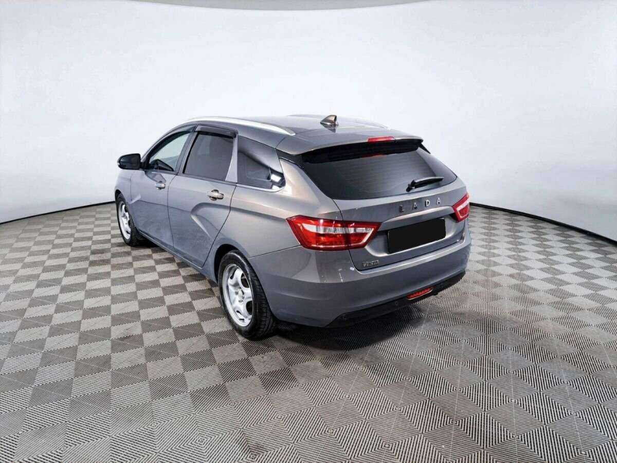 Lada (ВАЗ) Vesta SW, 2019 - Фото №6