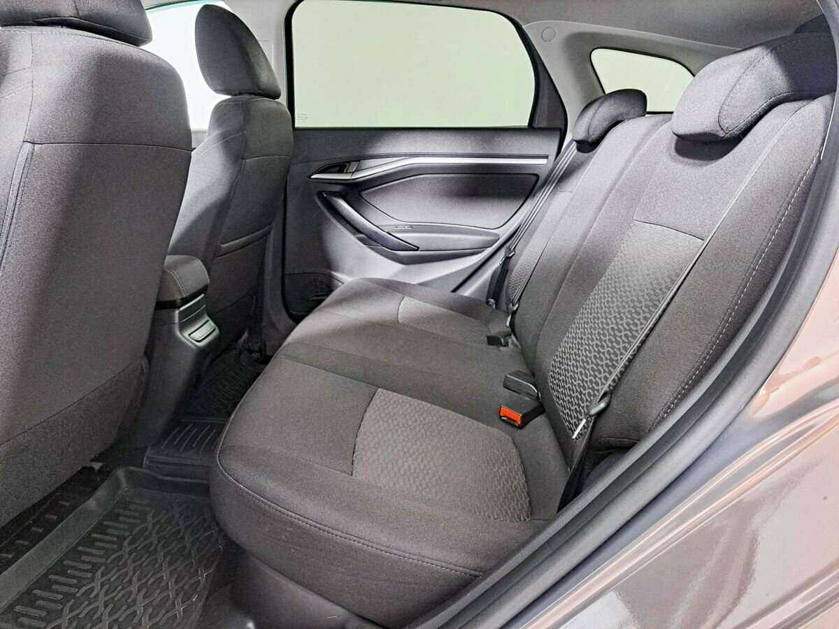 Lada (ВАЗ) Vesta SW, 2019 - Фото №9