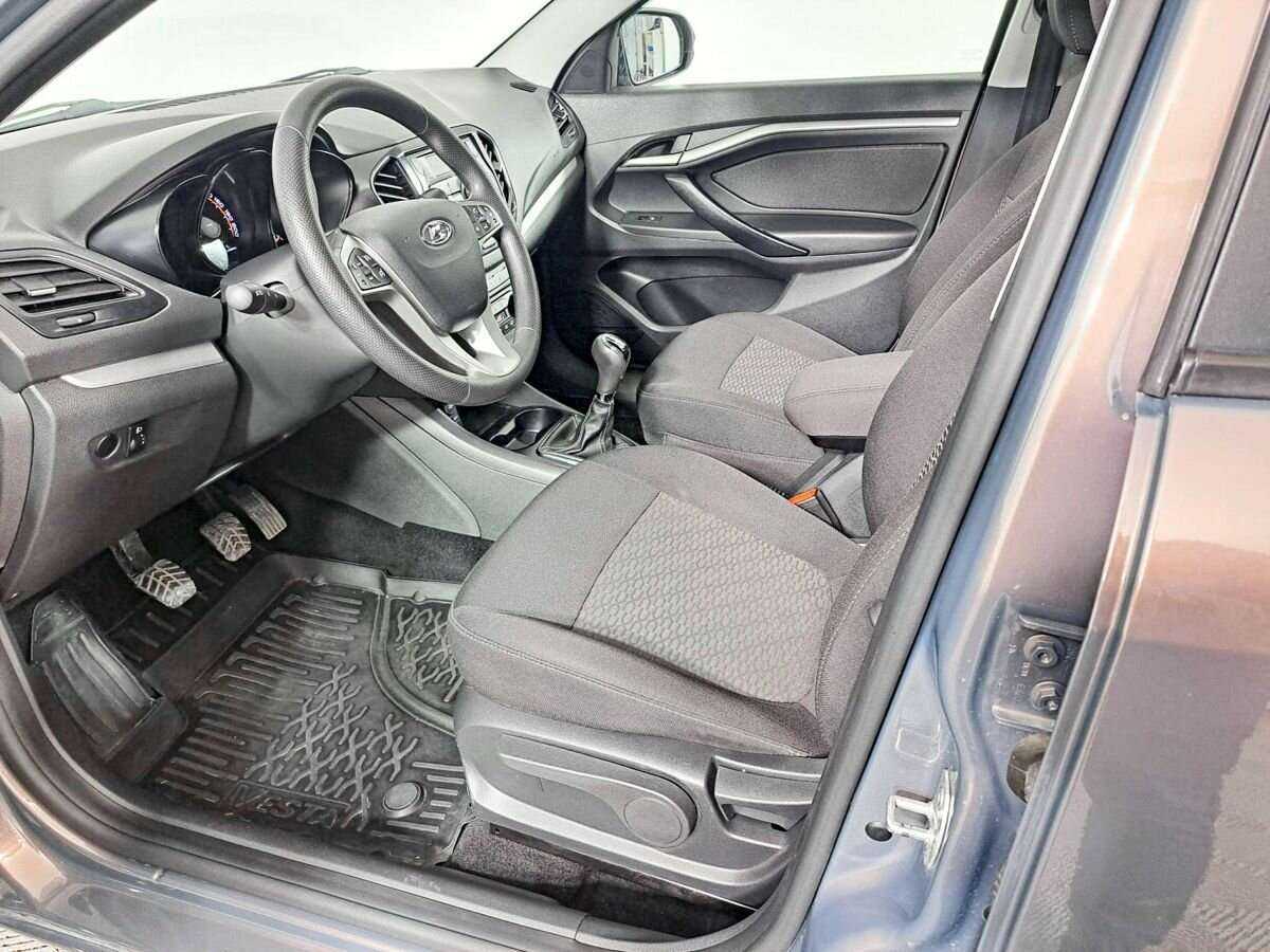 Lada (ВАЗ) Vesta SW, 2019 - Фото №13