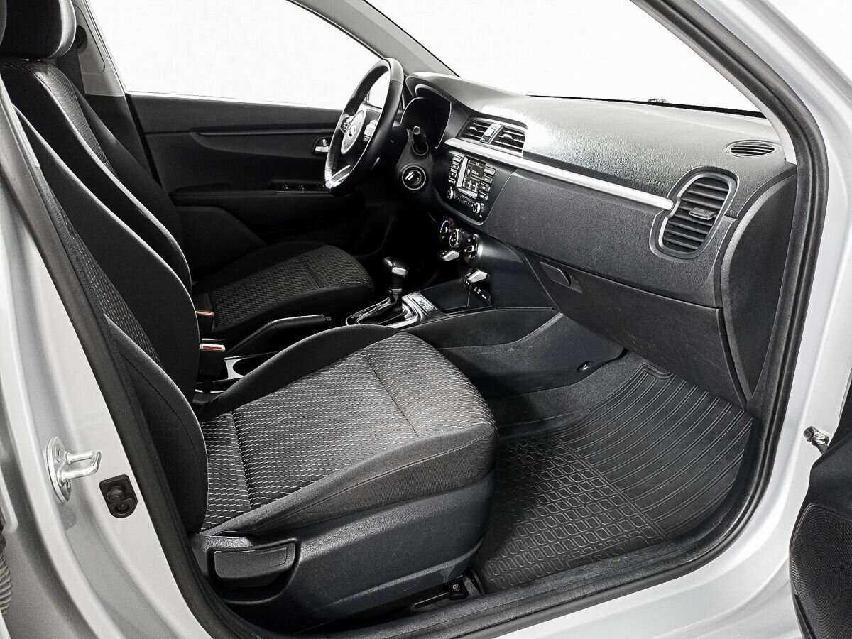 Kia Rio X-Line, 2020 - Фото №8