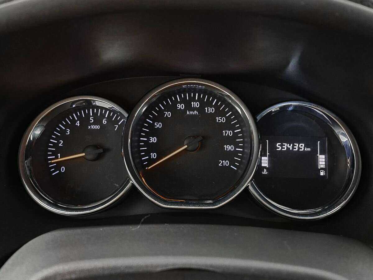 Renault Logan, 2021 - Фото №10