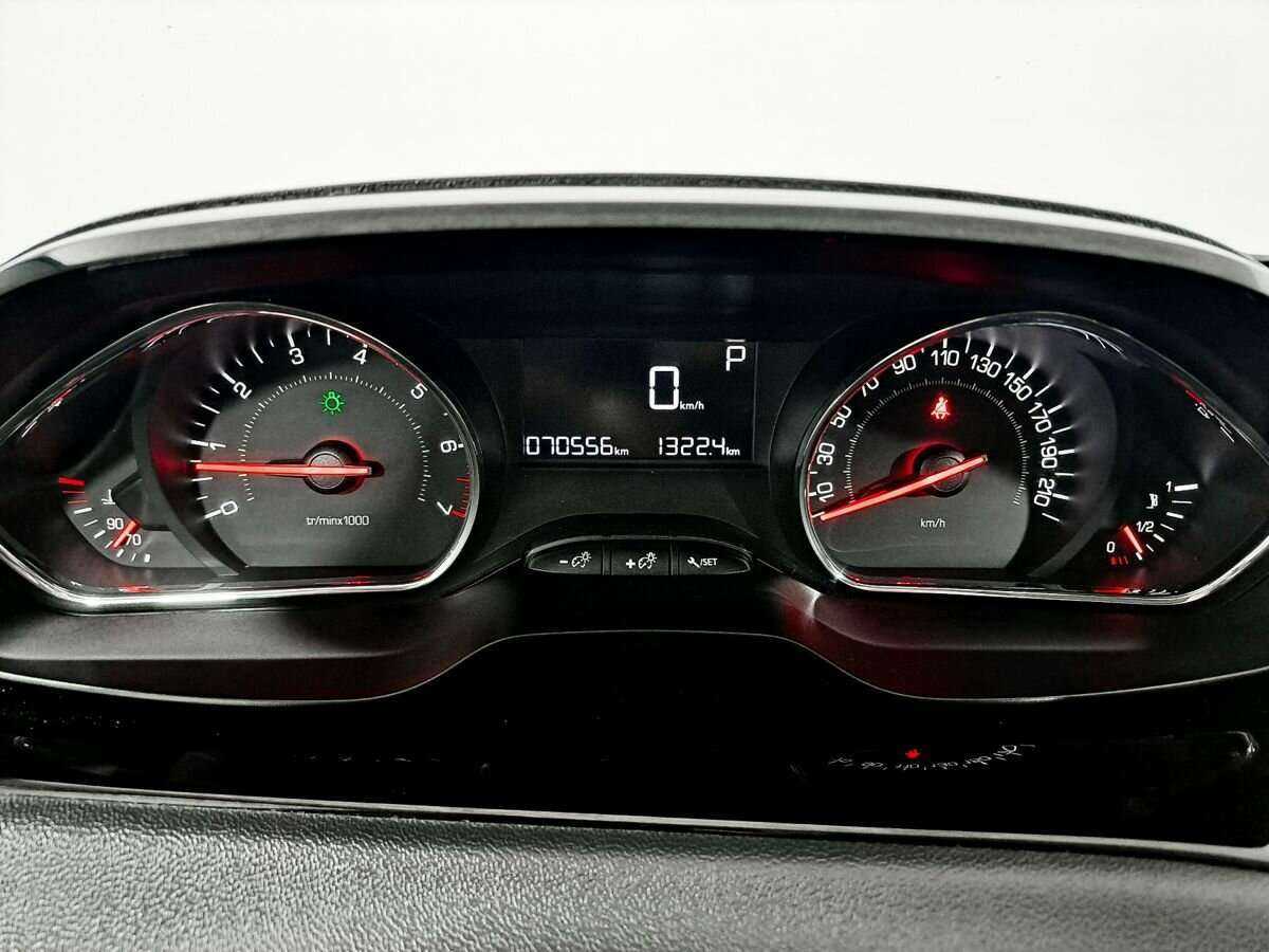 Peugeot 208, 2013 - Фото №10