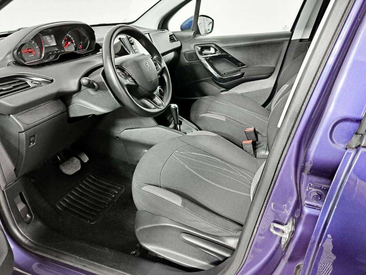 Peugeot 208, 2013 - Фото №13