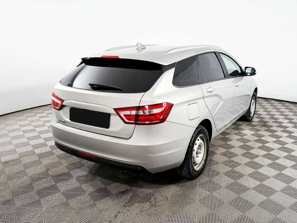 Lada (ВАЗ) Vesta SW, 2019 - Фото №2