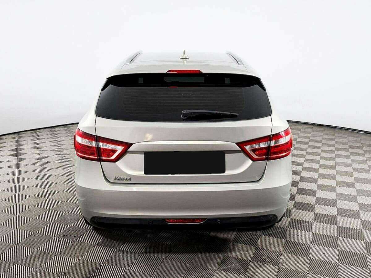 Lada (ВАЗ) Vesta SW, 2019 - Фото №3