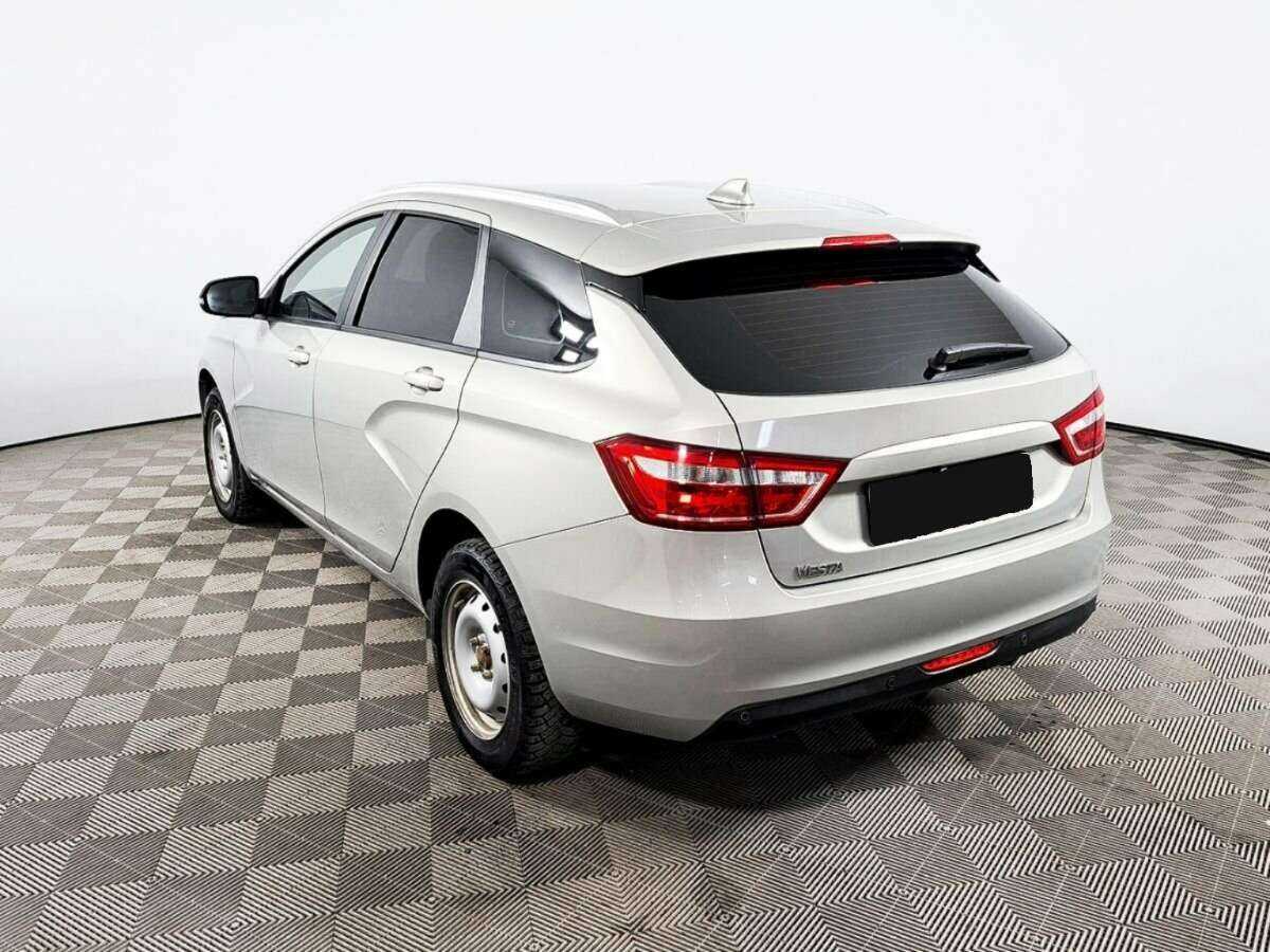 Lada (ВАЗ) Vesta SW, 2019 - Фото №4