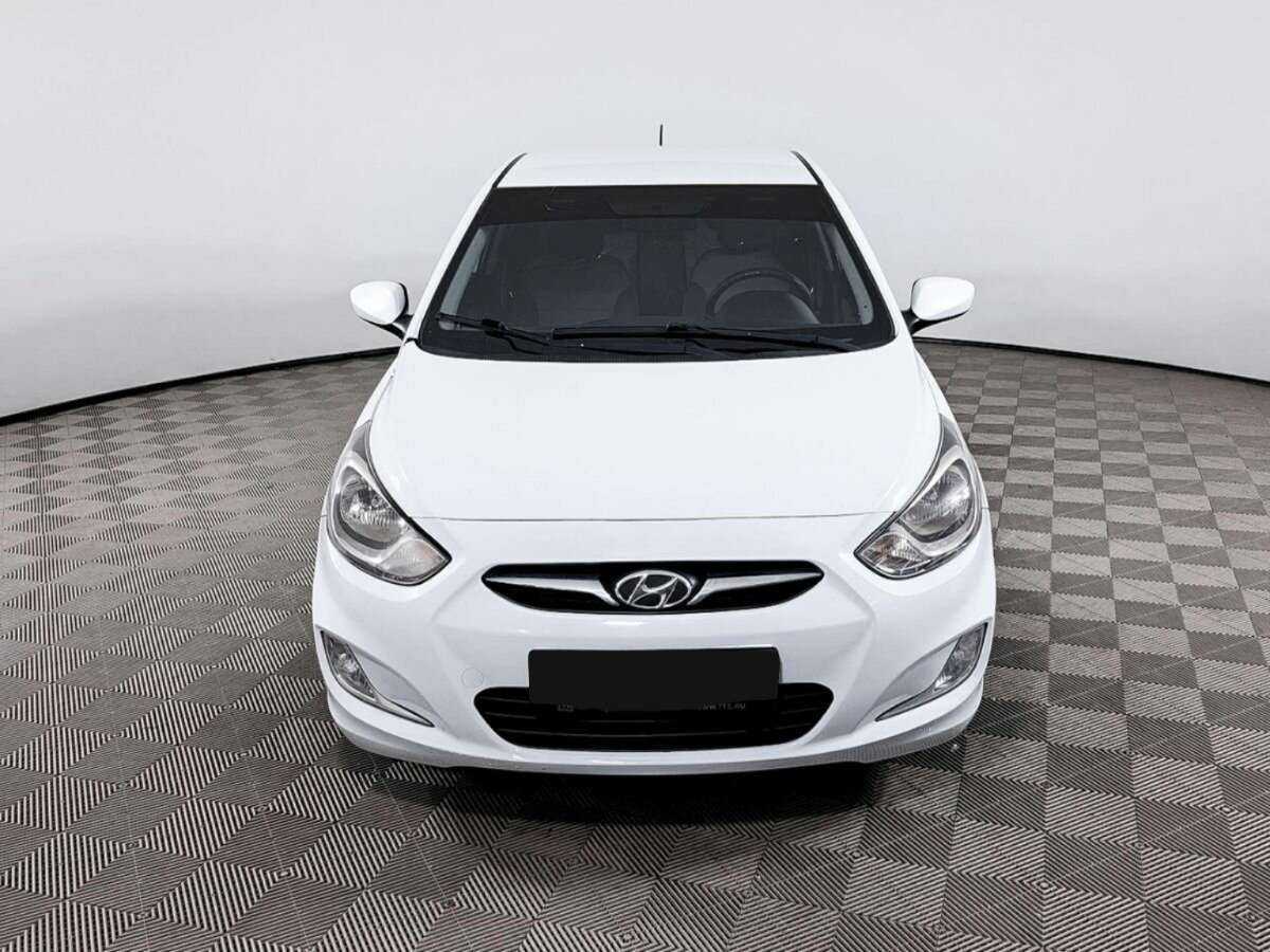 Hyundai Solaris, 2013 - Фото №1