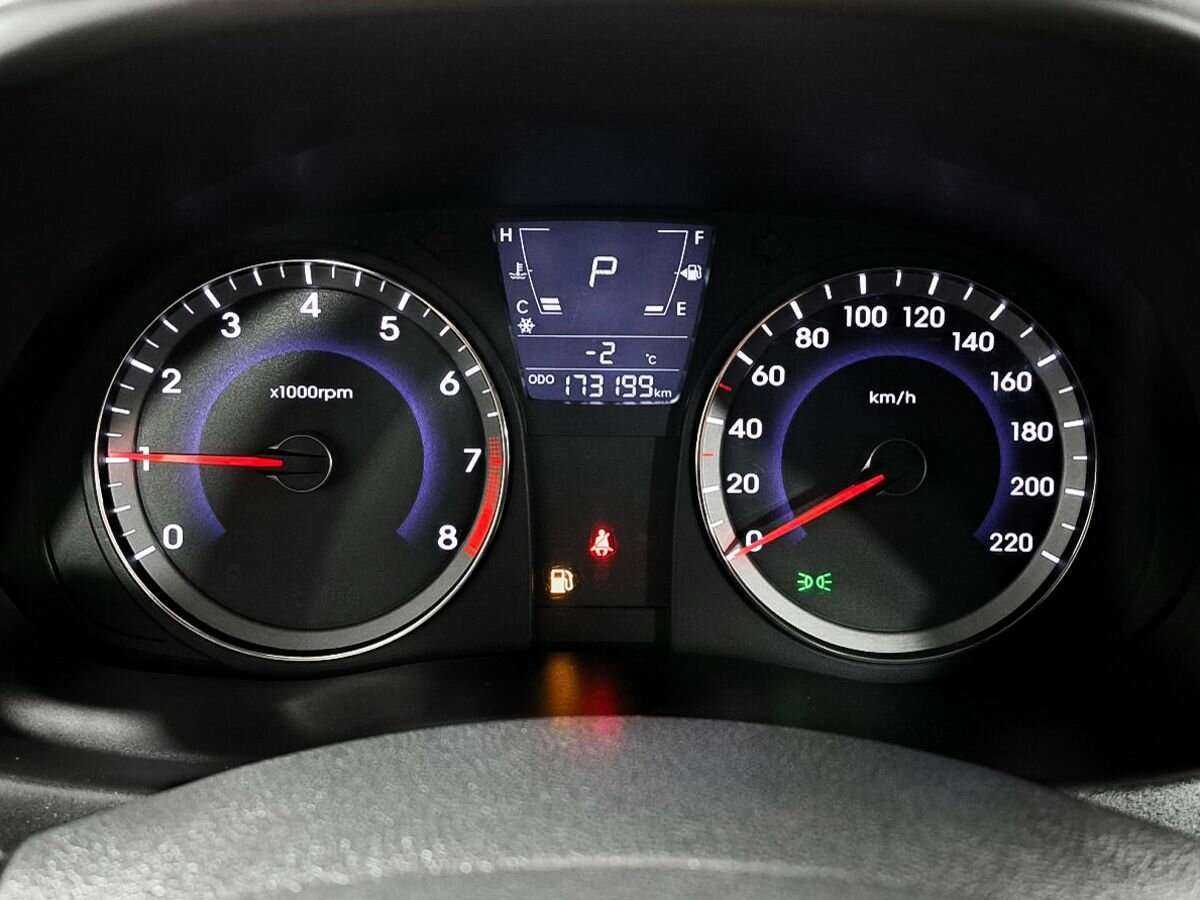 Hyundai Solaris, 2013 - Фото №10