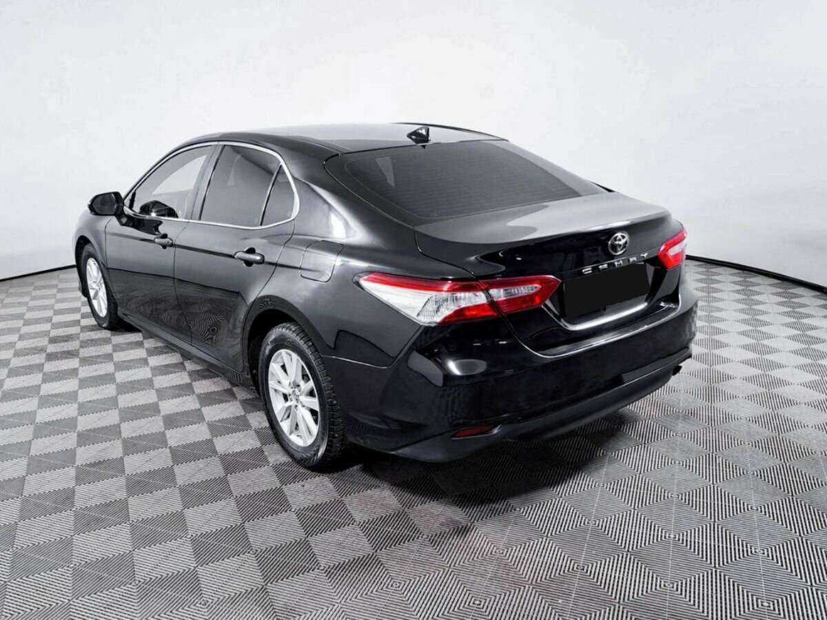 Toyota Camry, 2018 - Фото №6