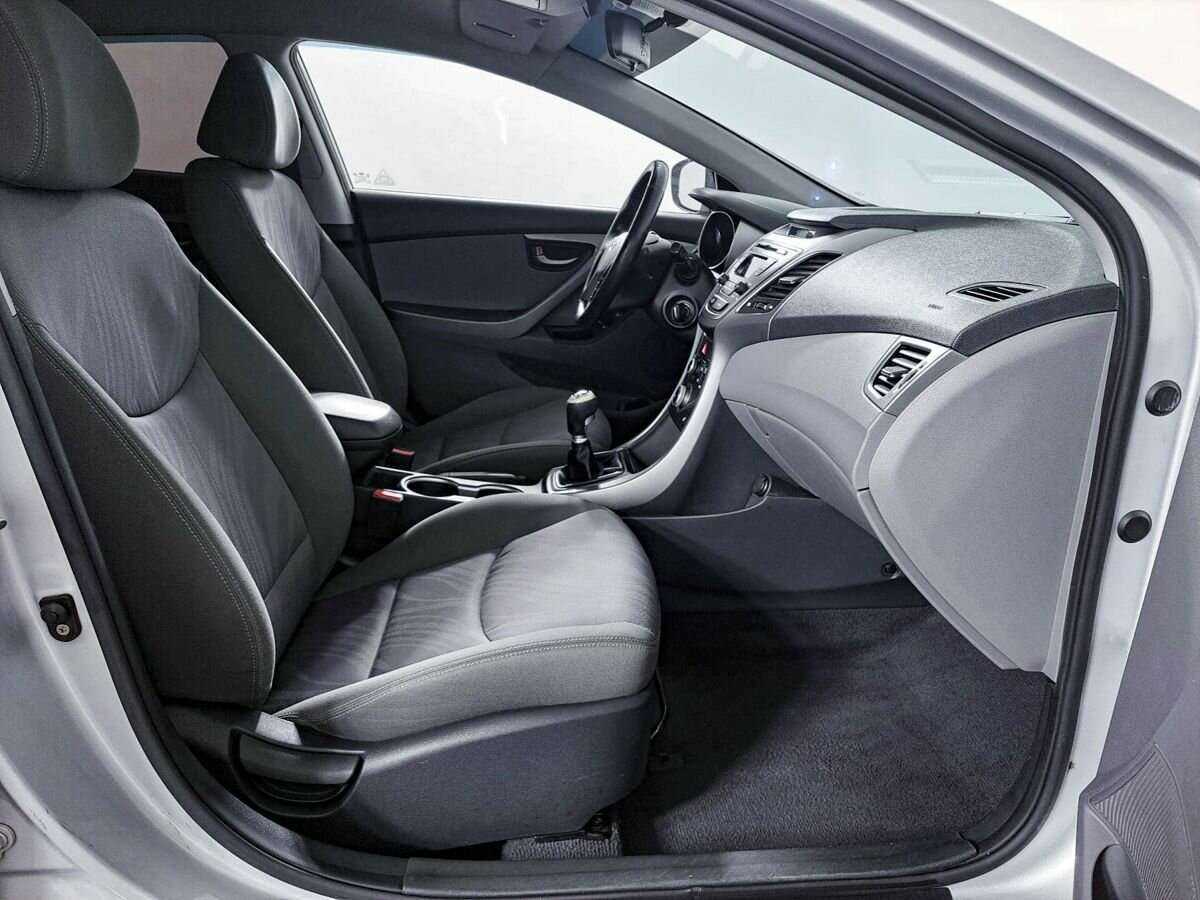 Hyundai Elantra, 2015 - Фото №8