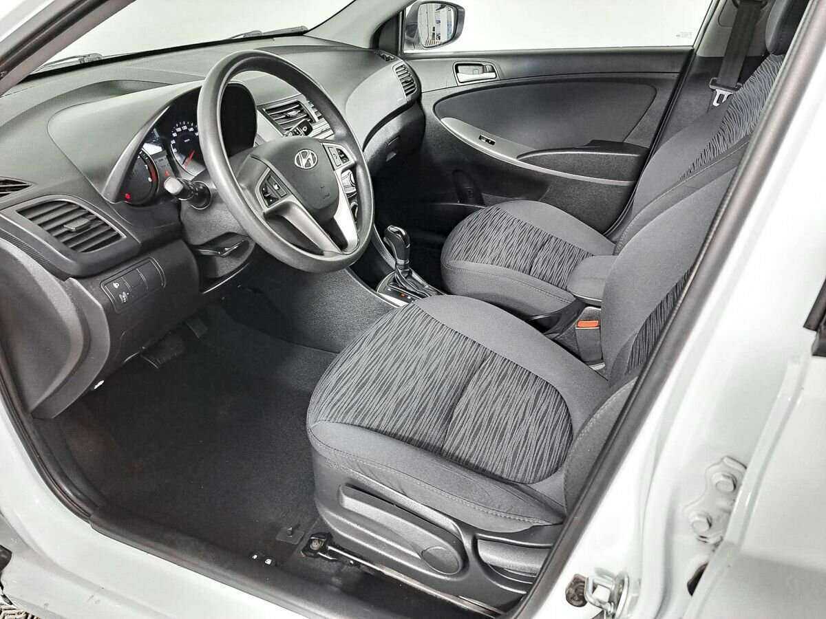 Hyundai Solaris, 2015 - Фото №11