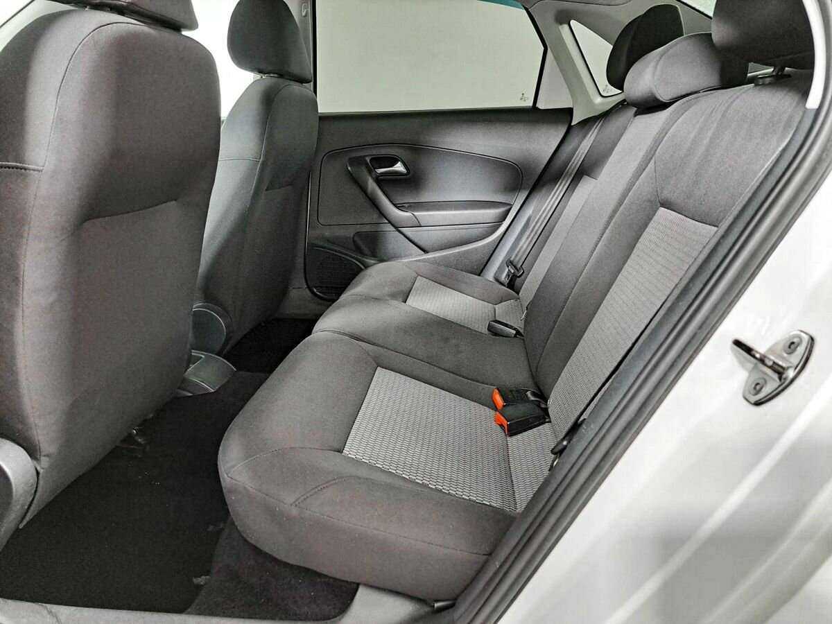 Volkswagen Polo, 2012 - Фото №8