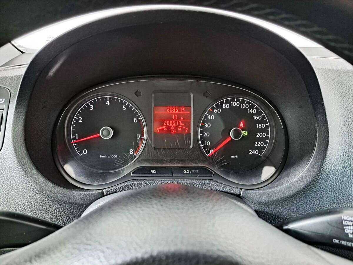 Volkswagen Polo, 2012 - Фото №9