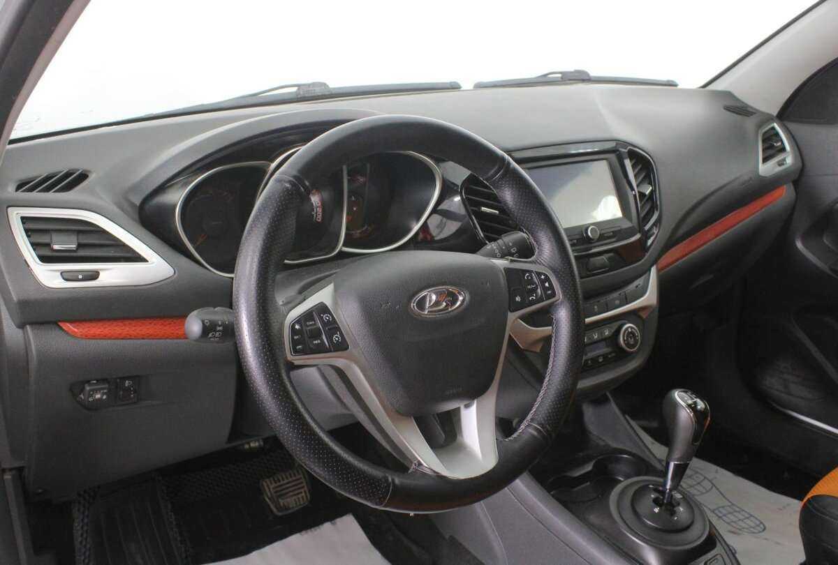 Lada (ВАЗ) Vesta SW, 2019 - Фото №10