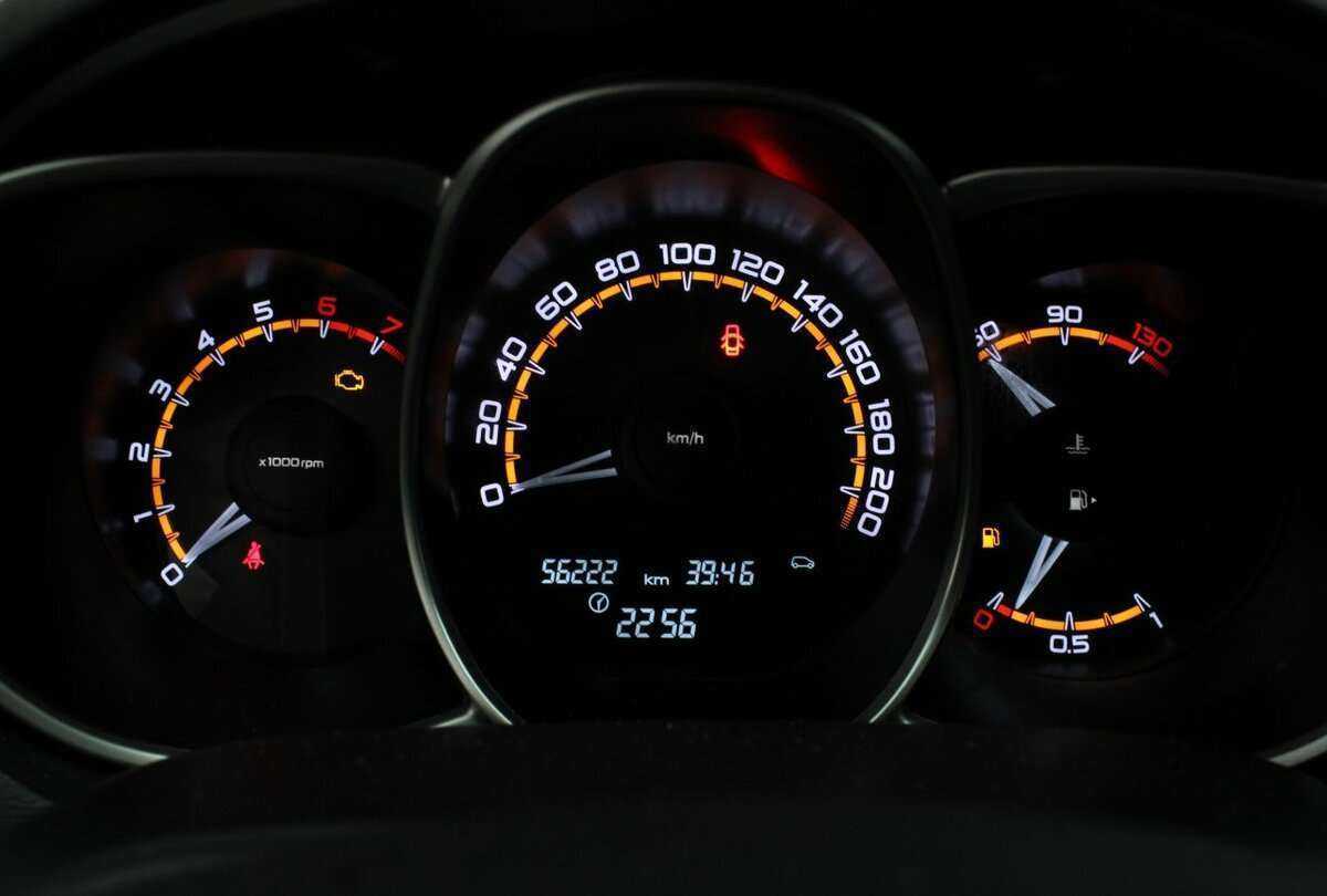 Lada (ВАЗ) Vesta SW, 2020 - Фото №7