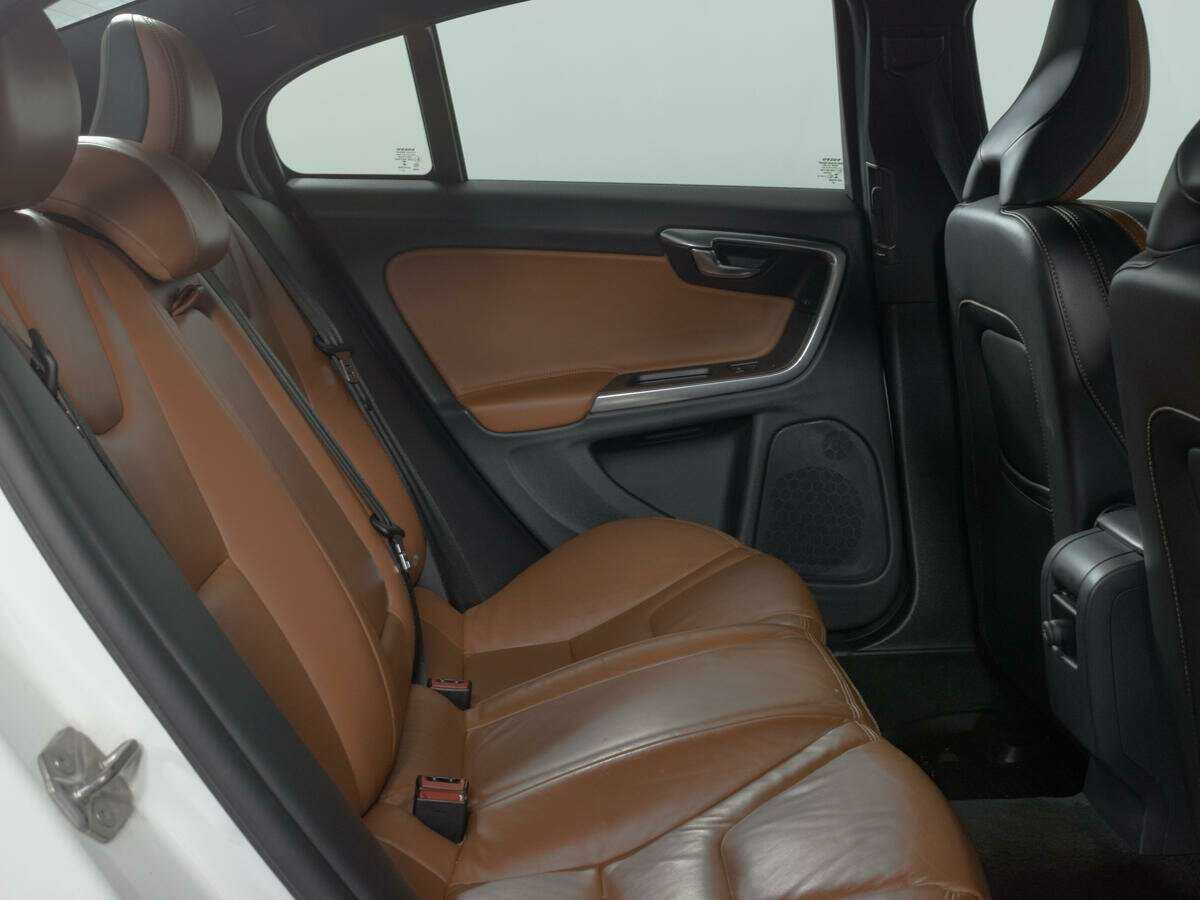 Volvo S60, 2014 - Фото №10