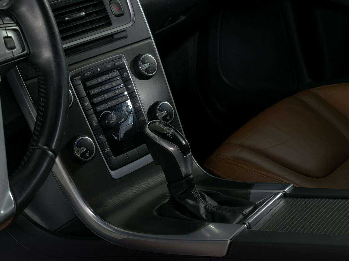 Volvo S60, 2014 - Фото №13