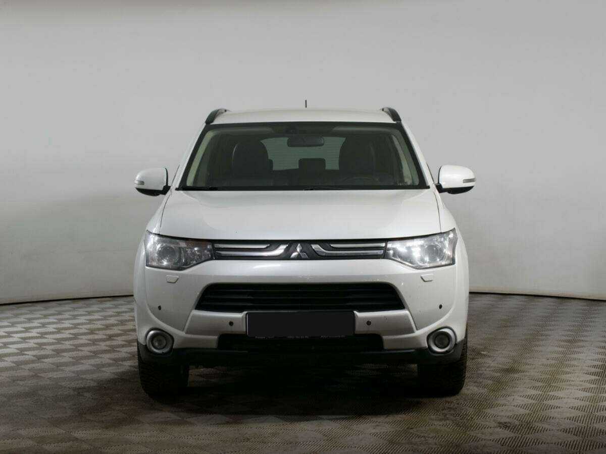 Mitsubishi Outlander, 2013 - Фото №1