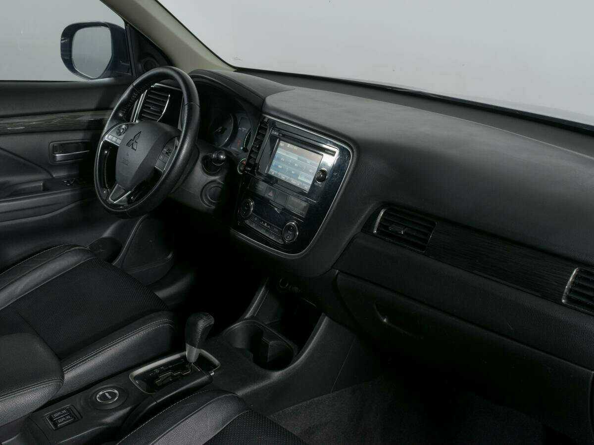 Mitsubishi Outlander, 2016 - Фото №6